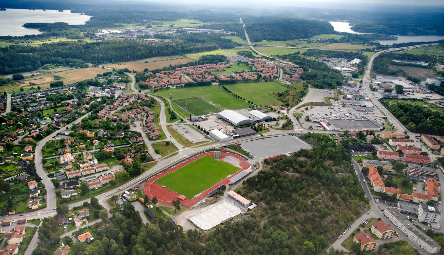 Vy &ouml;ver sportanl&auml;ggningar i Norrt&auml;lje stad