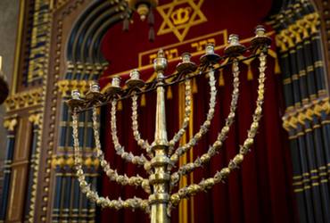 Bild på en Menora.