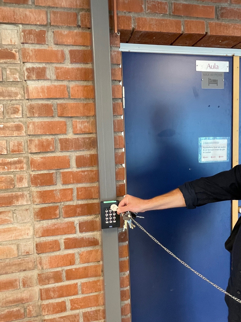 D&ouml;rren till aulan