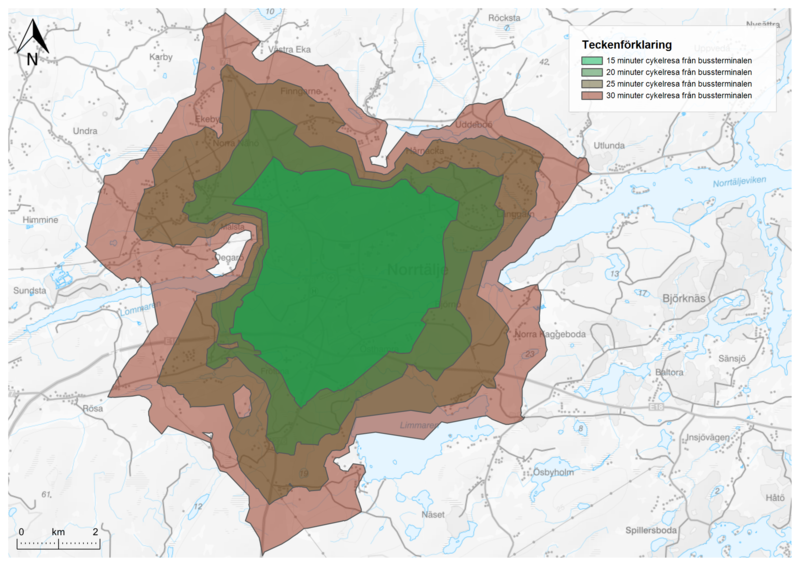 Karta &ouml;ver Norrt&auml;lje stad som visar omr&aring;den i gr&ouml;nt och r&ouml;tt som redovisar avst&aring;nd med g&aring;ng eller cykel fr&aring;n den centrala bussterminalen
