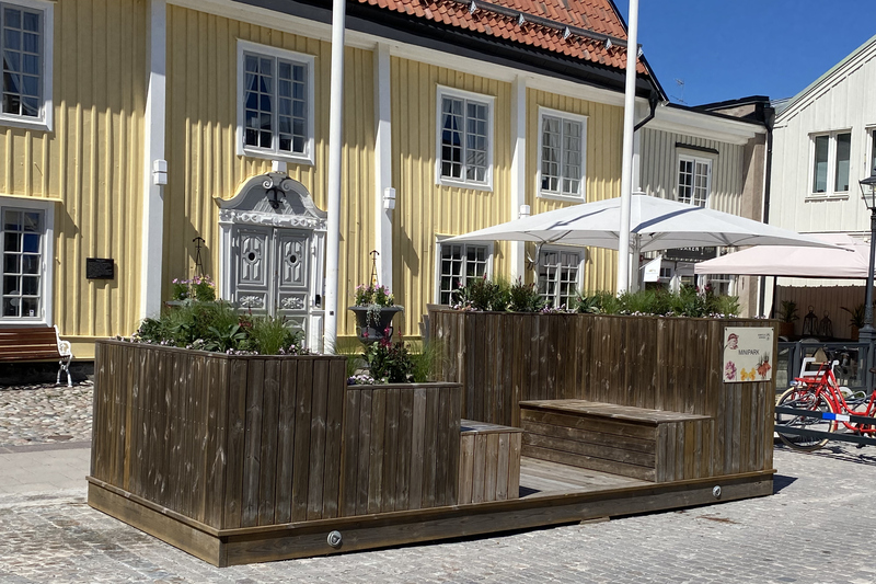En så kallad Pop up park vid Stora torget i Norrtälje.
