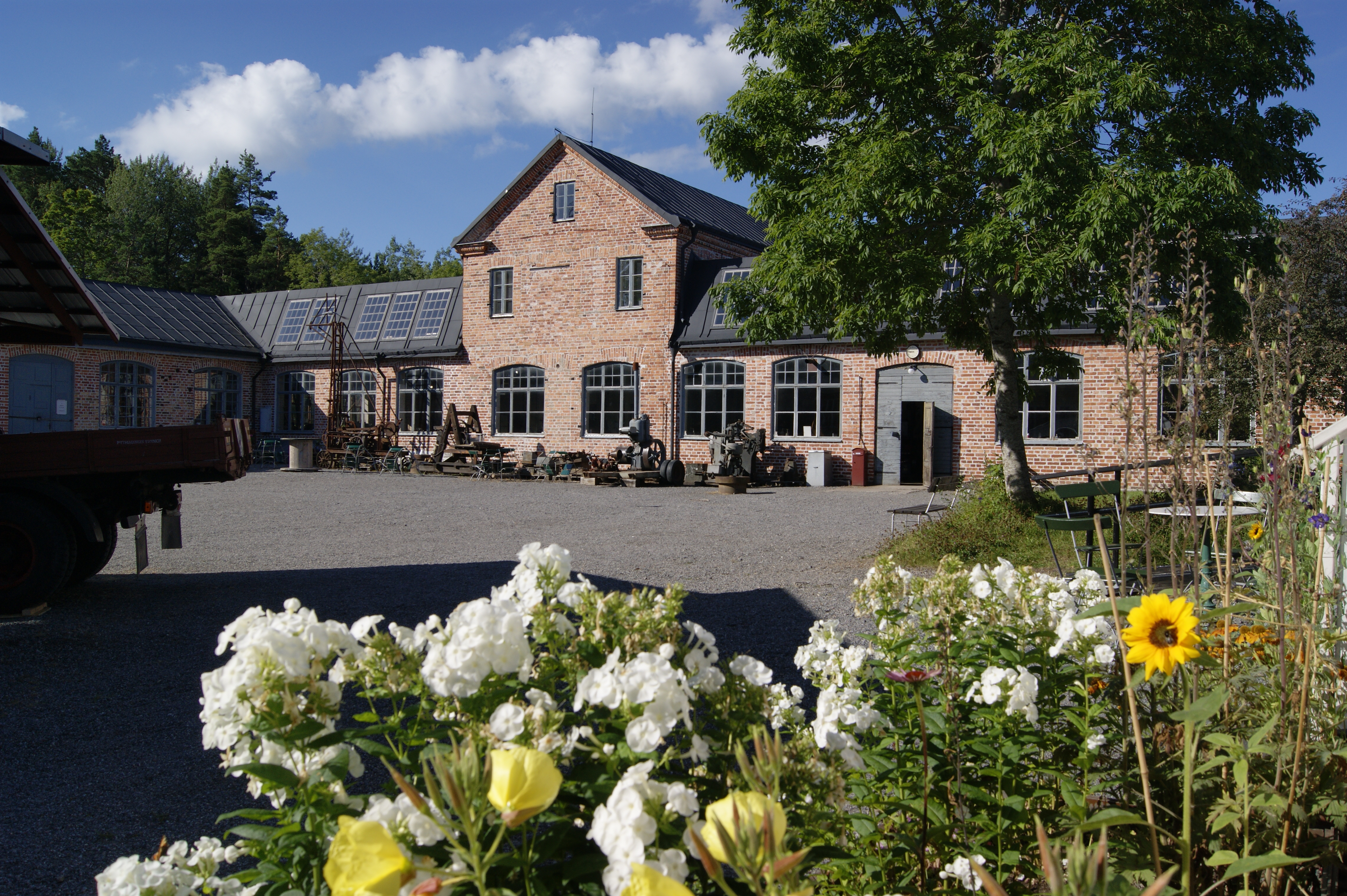 Motorfabriken Pythagoras under sommaren