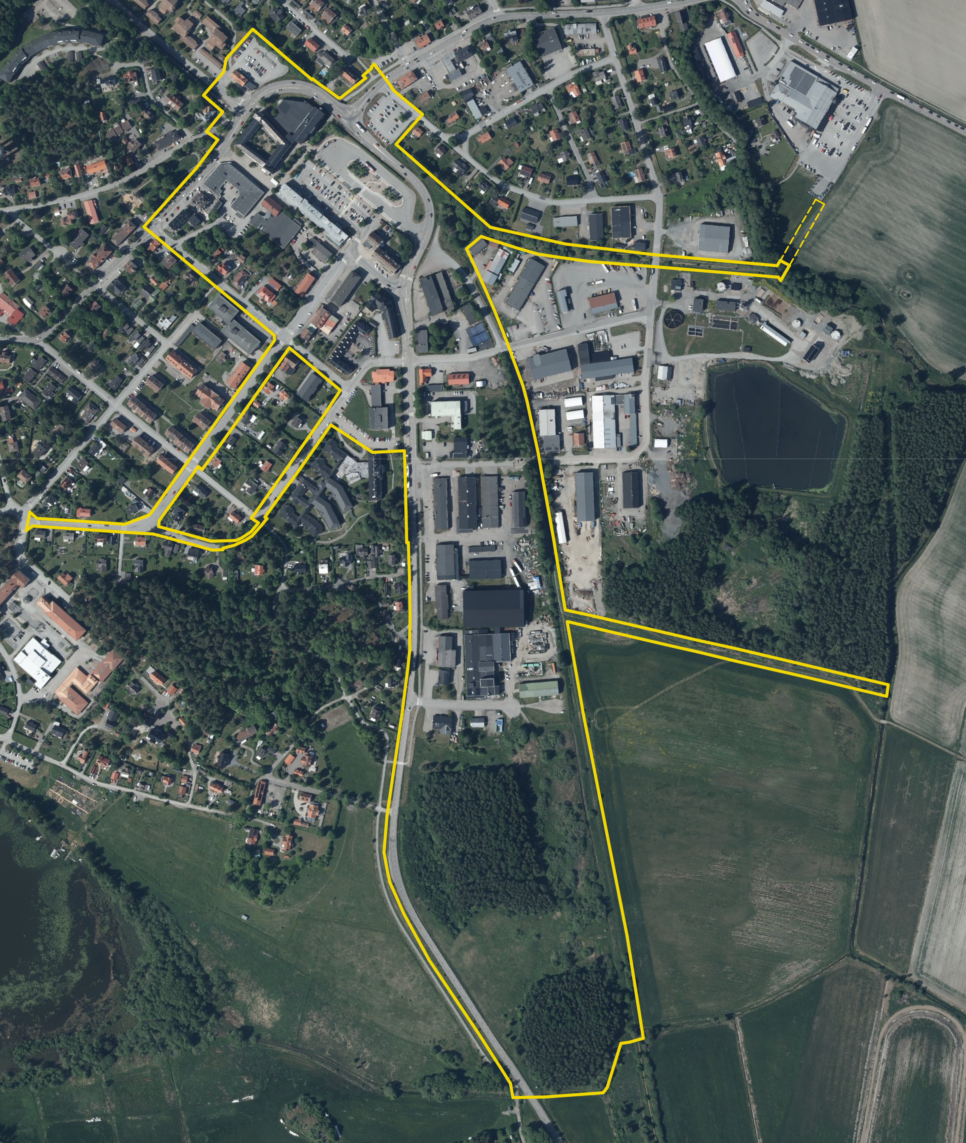 En karta &ouml;ver Rimbo med gula linjer som visar avgr&auml;nsning f&ouml;r projektet.